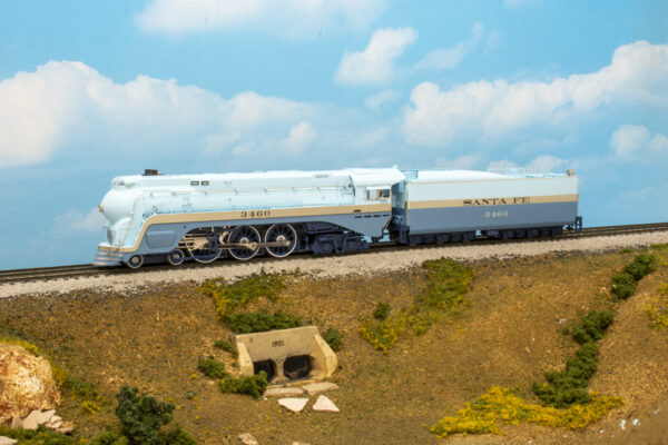 Broadway Limited HO scale Atchison, Topeka & Santa Fe Blue Goose