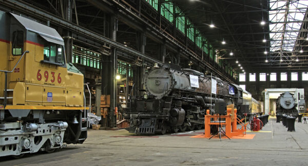 Work begins on Union Pacific Challenger No. 3985
