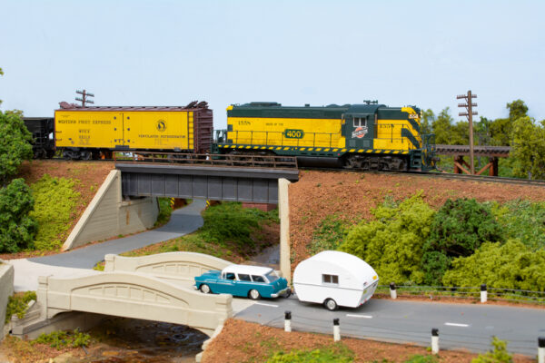 Six model railroad photography tips