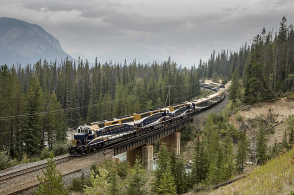 Traveling through the mountains via rail