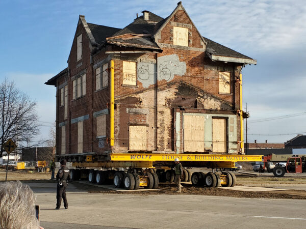 News photos: Hamilton, Ohio, station on the move