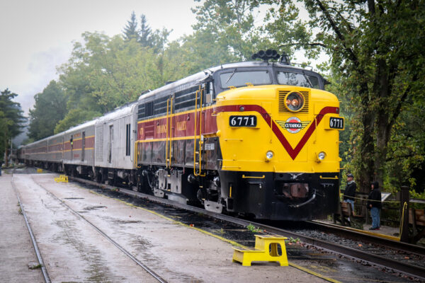 Cuyahoga Valley Scenic to convert two Alco locomotives to electric power