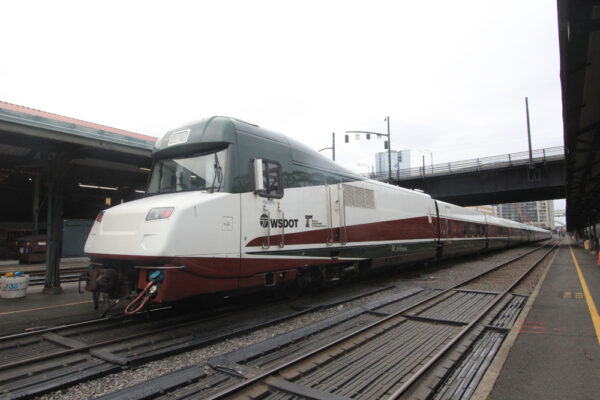Oregon legislature passes bill seeking to strengthen regional rail planning