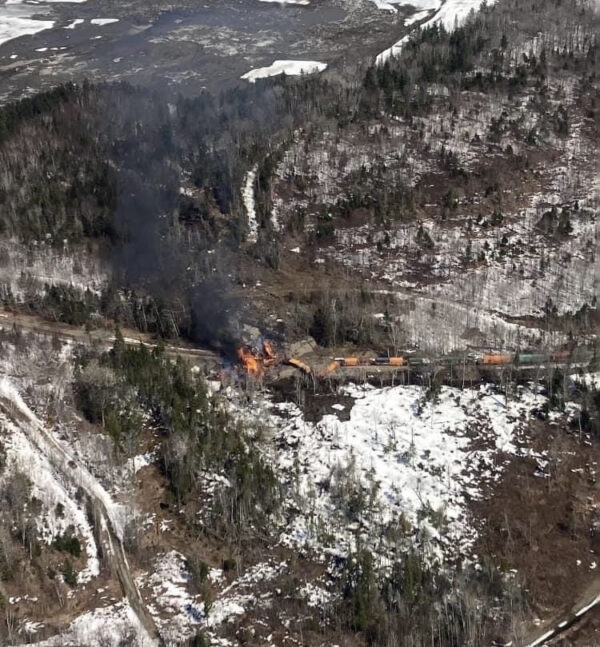 Three hurt as CPKC train derails in Maine