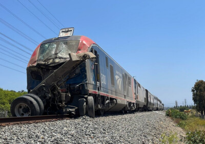 Coast Starlight derails after hitting truck north of Los Angeles (updated)