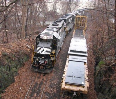 How big are structural steel loads?