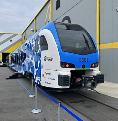 California orders six more hydrogen-powered trainsets from Stadler