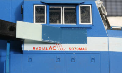 How do I label and patch out leased locomotives?