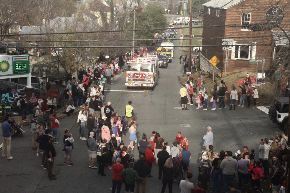 Parade prepares to turn corner