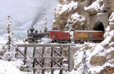 How to model snow on a model railroad layout