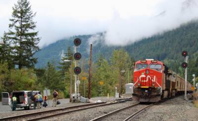 CN calls for government intervention as rail shutdown approaches