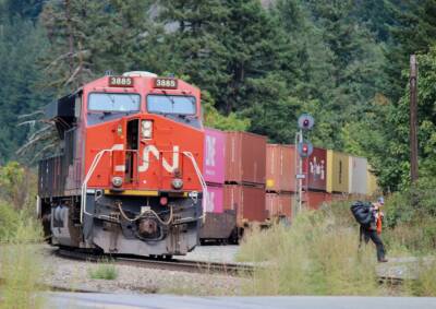 CN reopens main lines to key British Columbia ports while monitoring Alberta wildfires (updated)