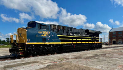 CSX CEO Joe Hinrichs unveils Seaboard Coast Line heritage locomotive