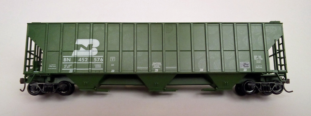HO scale model painted green with bubble wrap marks.