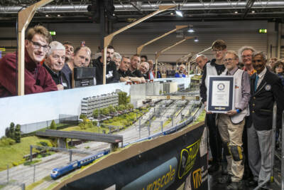 Railnuts, Pete Waterman set world record with Making Tracks 4 layout