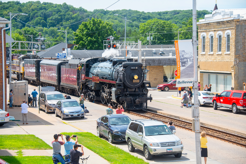 Steam engine street running