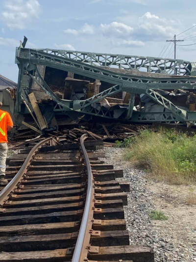 CN bridge collapses in Fort Frances, Ontario (updated)