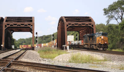 CSX, well before a deadline, reaches deal with three of its unions