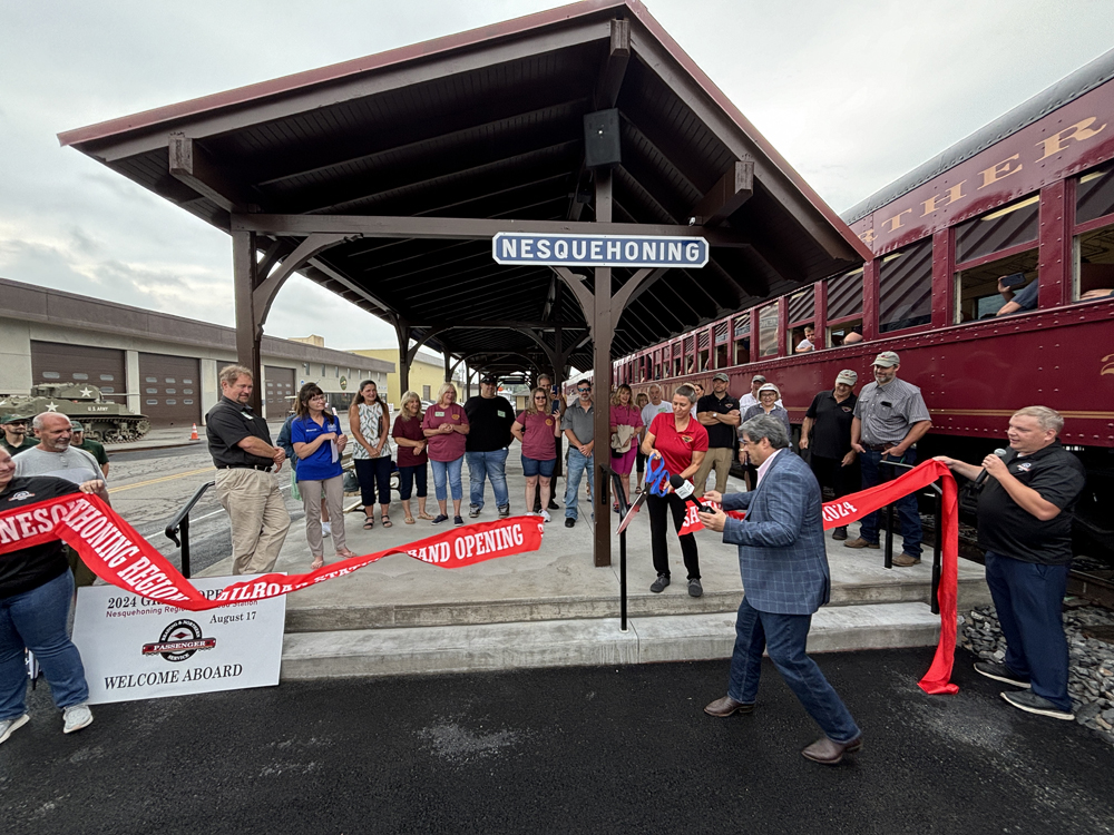Ribbon-cutting ceremony at train station