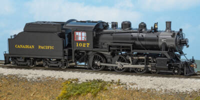 Model steam locomotive driver flanges