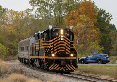 Nickel Plate SD9 shines on Indiana Rail Experience cigar train