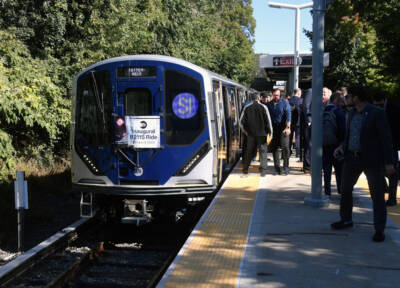 New equipment debuts on Staten Island Railway
