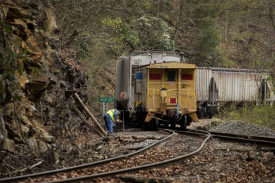 Railroads head into 2025 with headcount momentum to support growth: Analysis