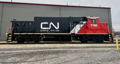 CN debuts its first medium horsepower hybrid diesel electric locomotive