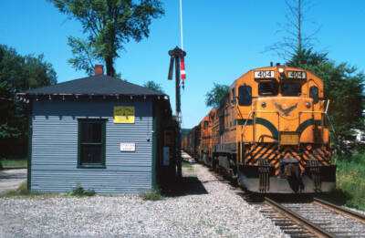 Vermont Rail System moves to restore portion of Maine Central line