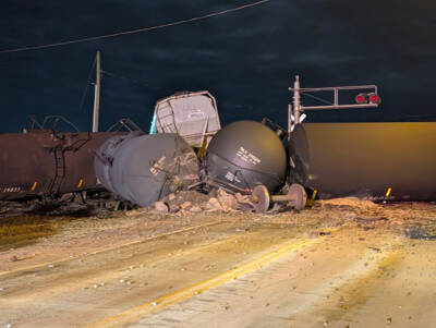 Norfolk Southern train derails in Ohio