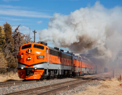 News photo: Covered wagons return to the Royal Gorge