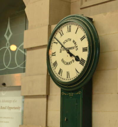 News Wire recommended reading: Connecticut clocks in Australia