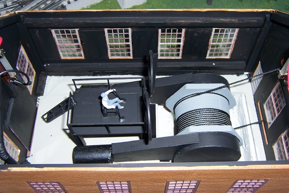 model hoist operator on train layout