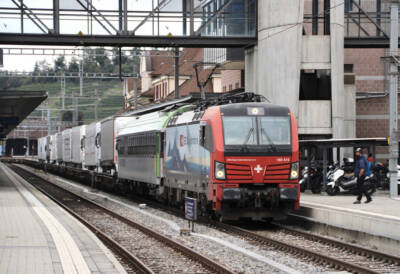 Drive-on piggyback service through Switzerland to end this year