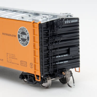 Rapido HO scale PFE refrigerator cars