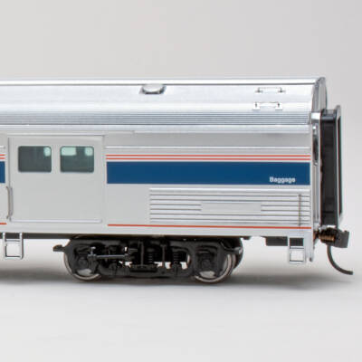 WalthersProto HO Budd 73-foot baggage car
