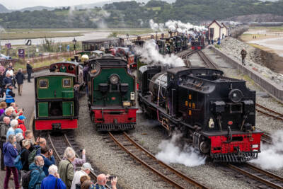 Spots remain on Trains/Special Interest Tours UK event