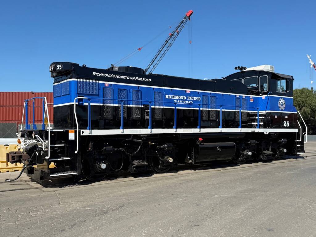 Blue and black, diesel-powered switcher