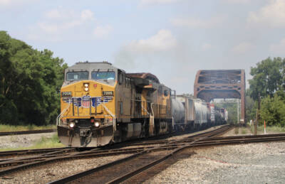 BLET ratifies new five-year contract with Union Pacific