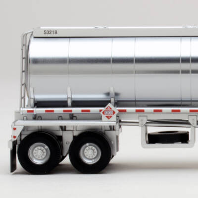 Walthers HO tanker trailers