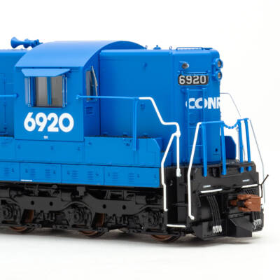 ScaleTrains HO EMD SD9
