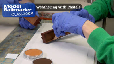 MR Classroom | Freight Car Class: Lesson 3, Weathering with Pastels