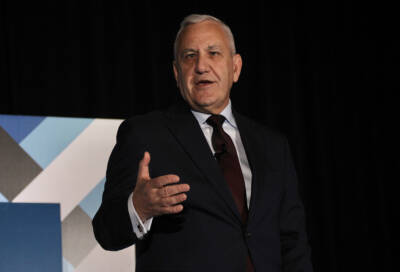 Union Pacific CEO tells customers they will benefit from merger