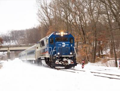 Connecticut governor’s budget would maintain current levels of rail service