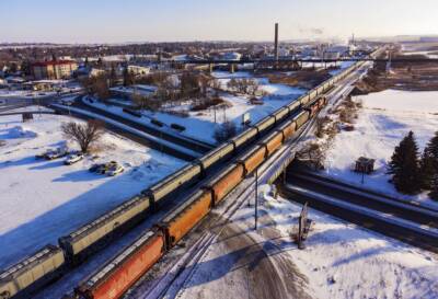 CPKC sets record for January grain moves; CN has near-record month