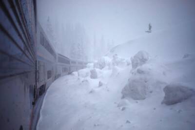 I-80 closes, but California Zephyr gets through Sierras