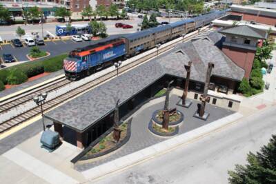 Metra SouthWest Service resumes following freight derailment