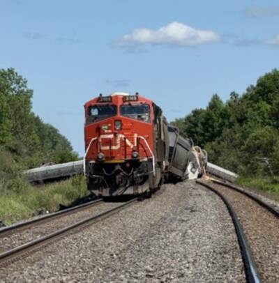Rail stress from heavy-tonnage traffic led to Ontario derailment, TSB reports